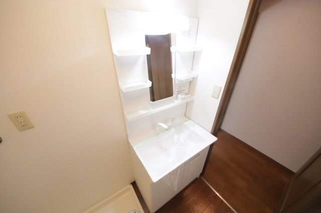 物件内観写真15　(使いやすい洗面所です)