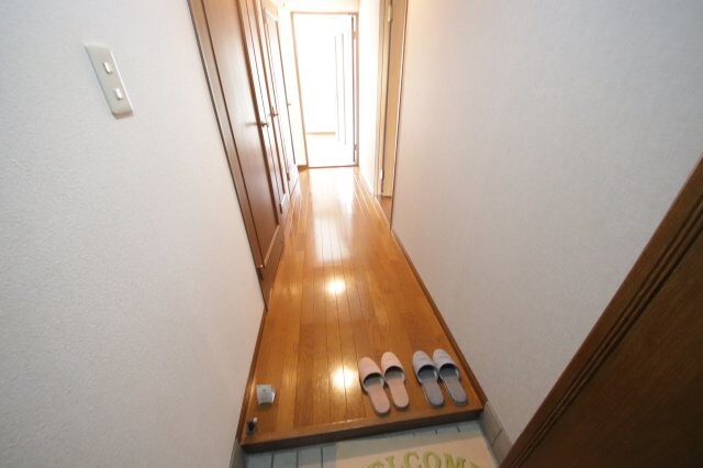 物件内観写真25　(玄関です)