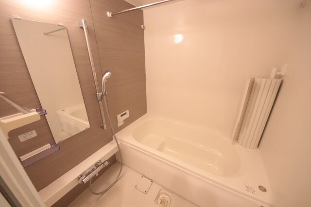 物件内観写真5　(お風呂で日々の疲れを落としましょう)