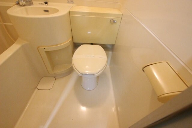 物件内観写真12　(トイレも気になるポイント)