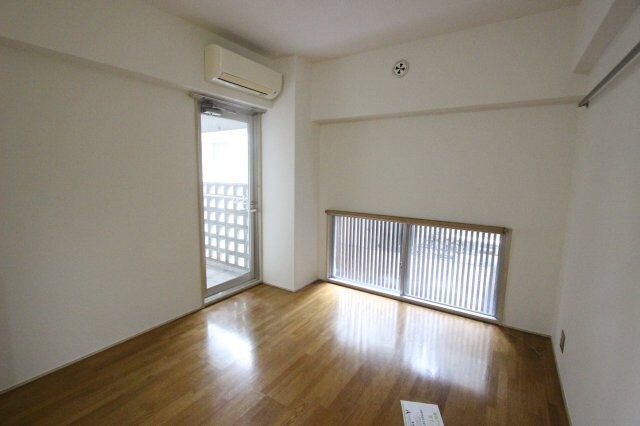 物件内観写真14　(居間です)