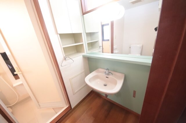 物件内観写真12　(使いやすい洗面所です)