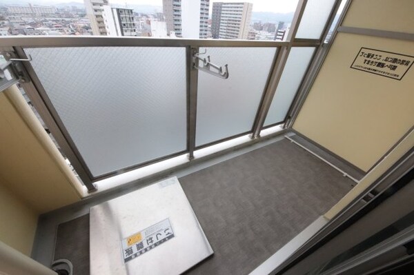 バルコニー(バルコニーがあります)