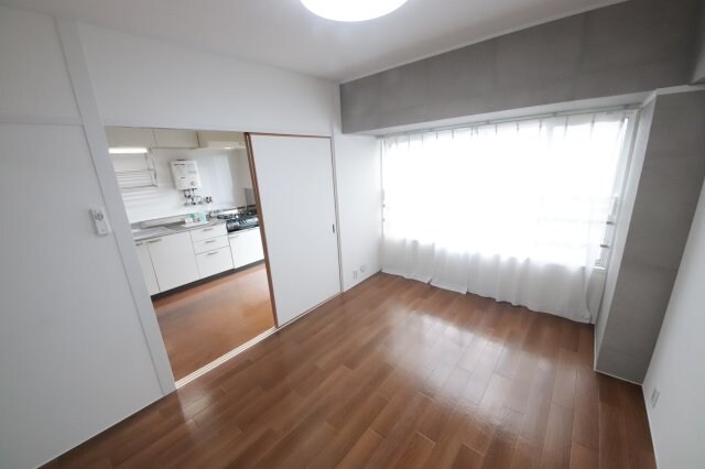 物件内観写真13　(ゆったり過ごせるリビングです)