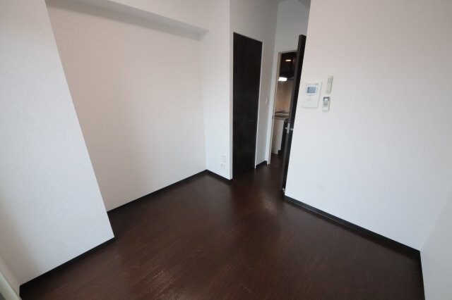 物件内観写真6　(おしゃれな居間です)