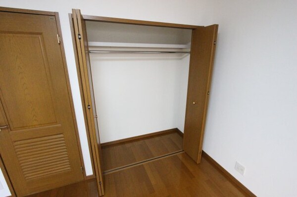 収納(便利な収納スペースです)