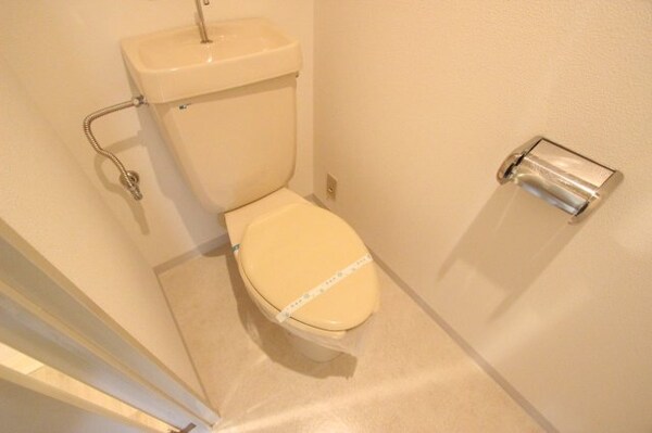 トイレ(ゆったりとした空間のトイレです)