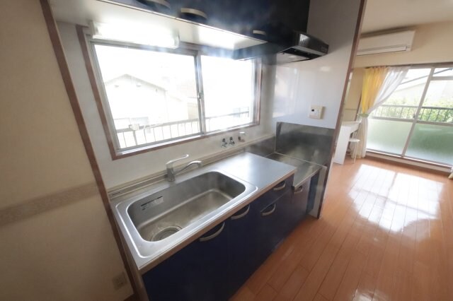 物件内観写真4　(きれいなキッチンです)