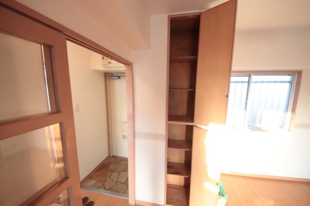 物件内観写真10　(内装です)