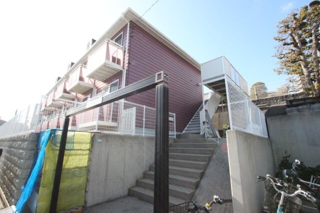 物件外観写真2　(きれいな外観です)