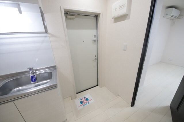 物件内観写真8　(玄関です)