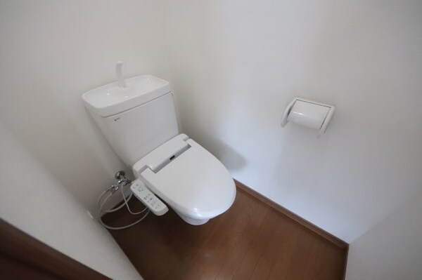 トイレ(ゆったりとした空間のトイレです)