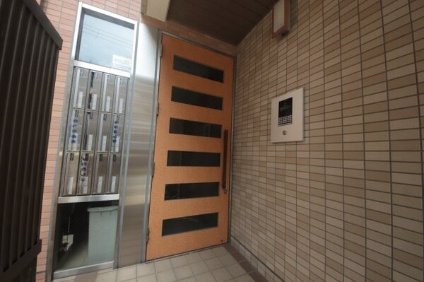 エントランス(建物の内部です)