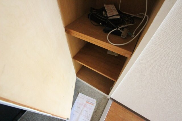 物件内観写真8　(収納があります)