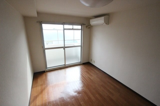 物件内観写真14　(おしゃれなリビングです)