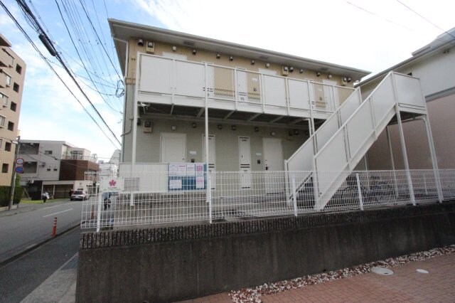 物件外観写真3　(物件の外観です)