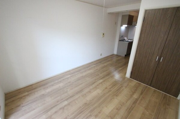 居室(ゆったり過ごせるリビングです)