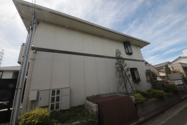 物件外観写真4　(外観もきれいです)