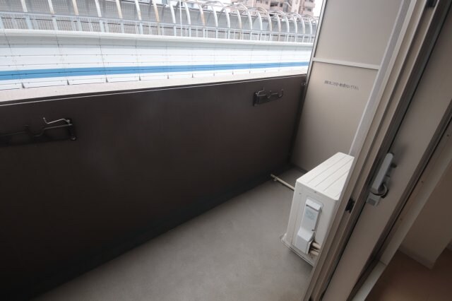 物件内観写真14　(広々としたバルコニーです)