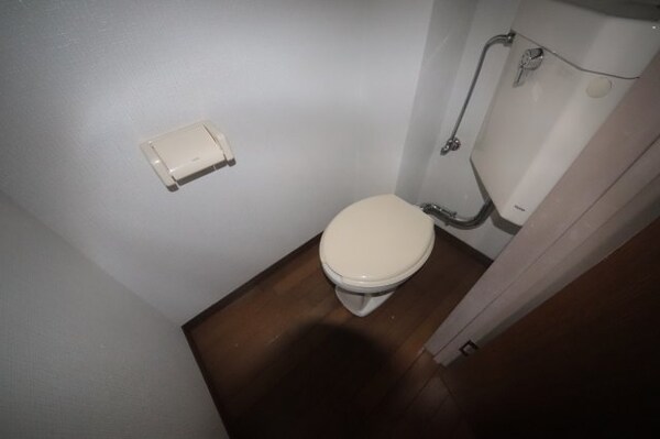 トイレ(ゆったりとした空間のトイレです)