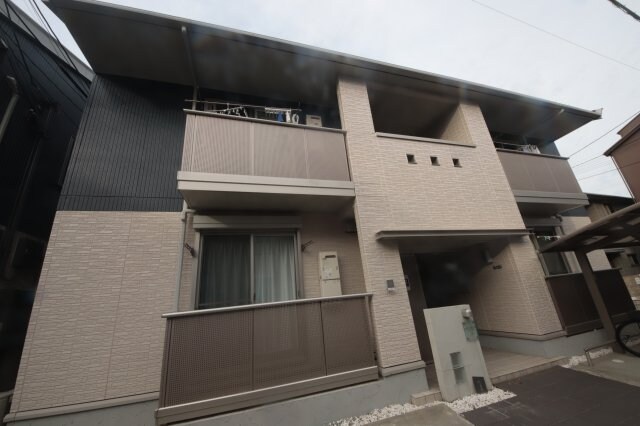 物件外観写真1　(建物外観を気になさる方へ、見た目の良い物件です)