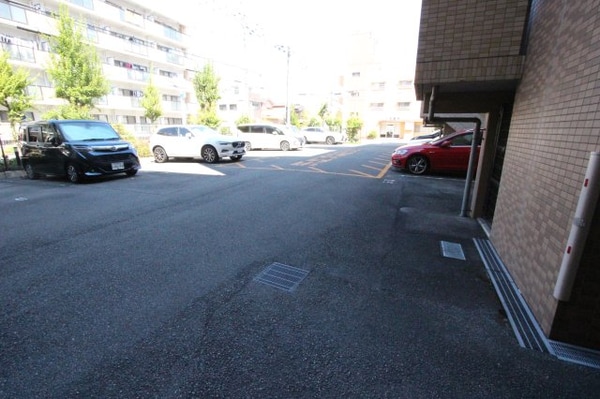 駐車場(駐車場完備です)