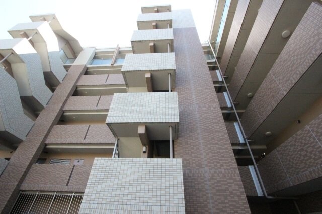 物件外観写真5　(外観もきれいです)