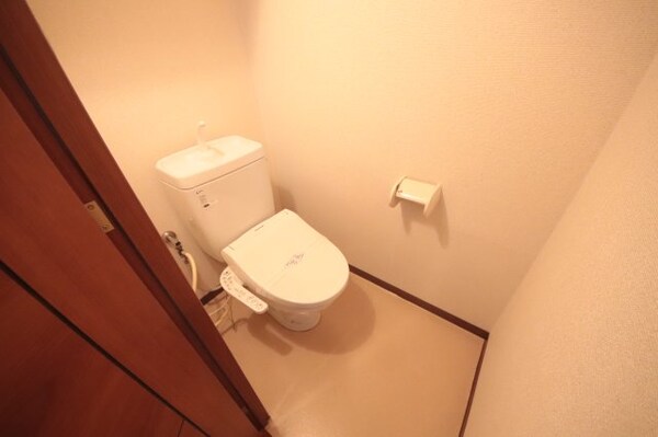 トイレ(清潔感のあるトイレです)