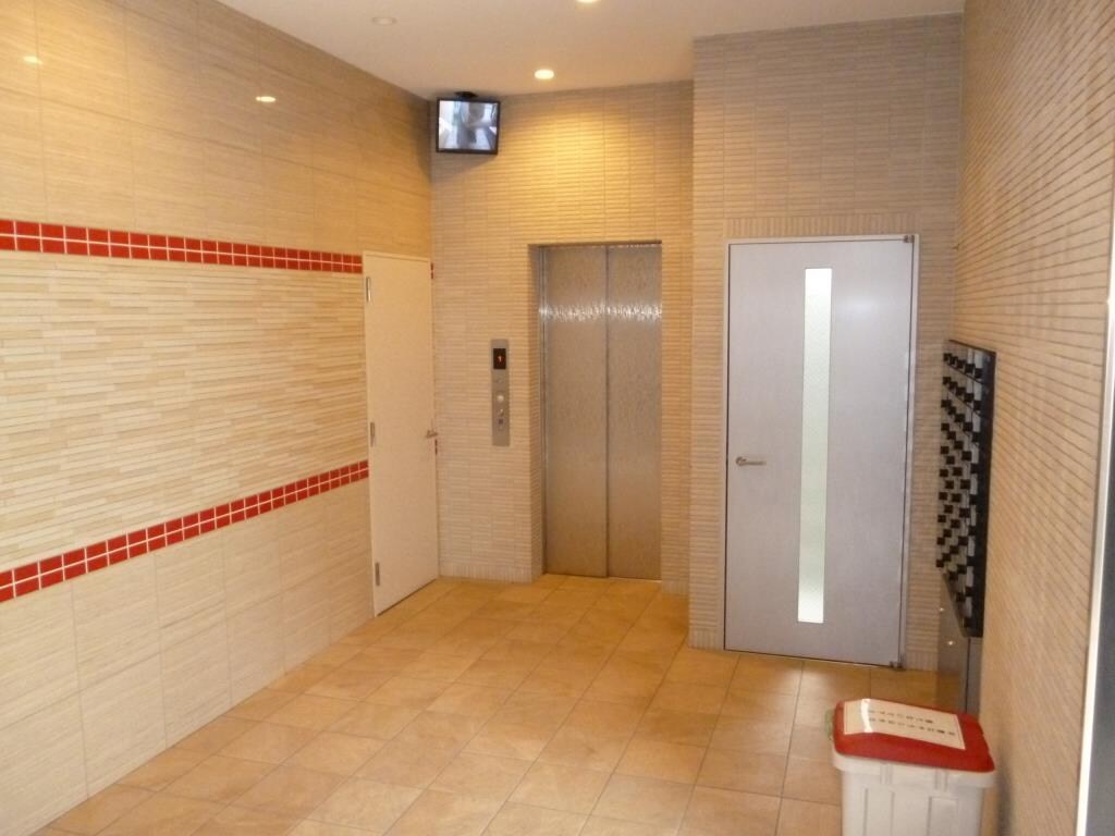 物件外観写真3　(毎日通るロビーはこのようになっています)