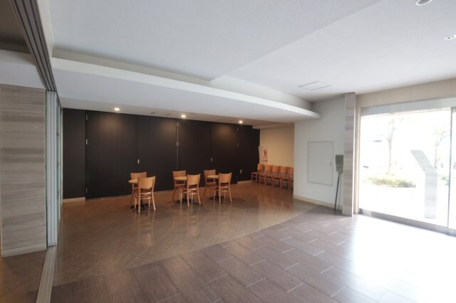 物件外観写真3　(建物の内部です)