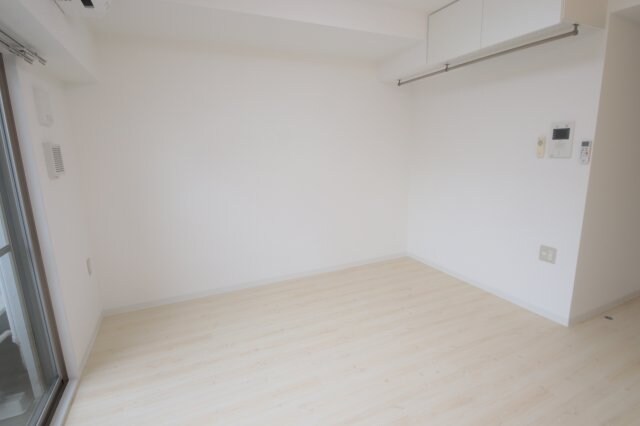 物件内観写真18　(ゆったり過ごせる居間です)