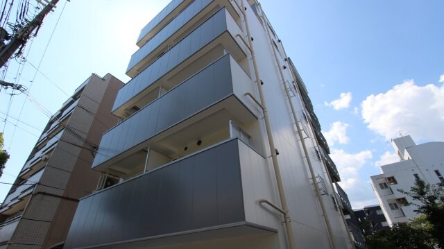 物件外観写真1　(外観もきれいです)