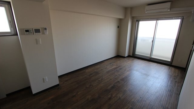 物件内観写真5　(リビングです)