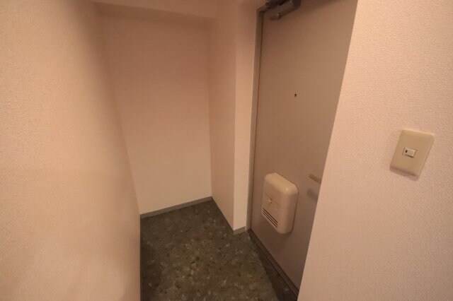 物件内観写真18　(落ち着いた玄関です)