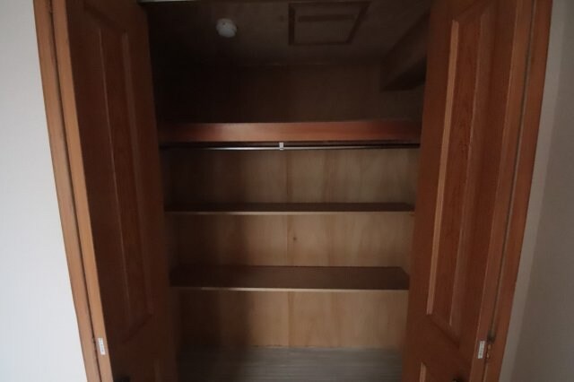 物件内観写真20　(収納スペース豊富です)