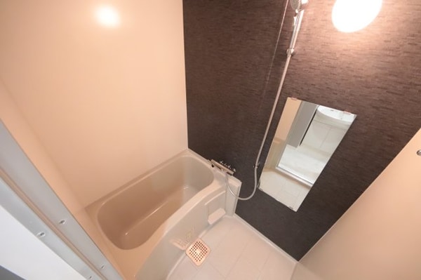 浴室(落ち着いた空間のお風呂です)