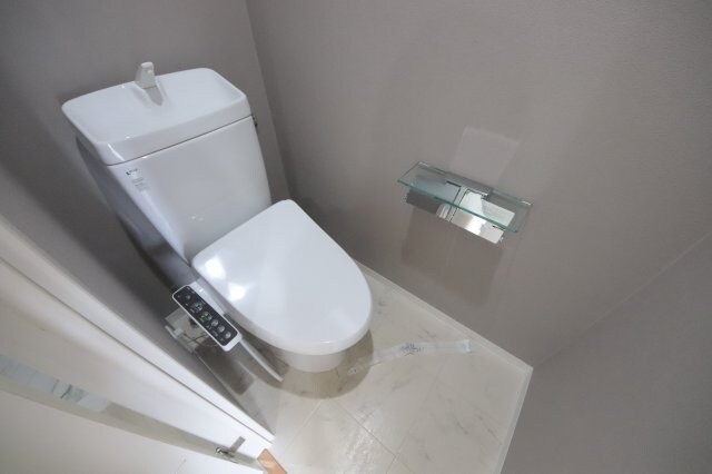 物件内観写真7　(シンプルで使いやすいトイレです)