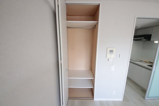 物件内観写真14　(こまごまとしたものを収納できそうですね)