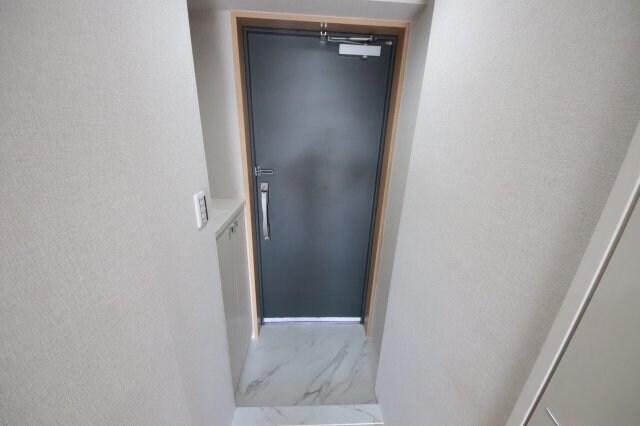 物件内観写真23　(きれいな玄関です)