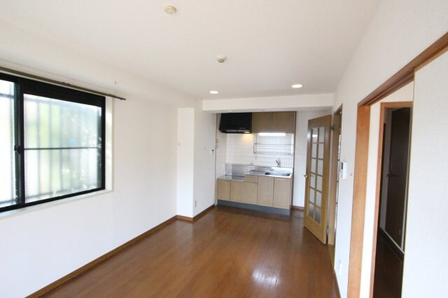 物件内観写真11　(使いやすいリビングです)