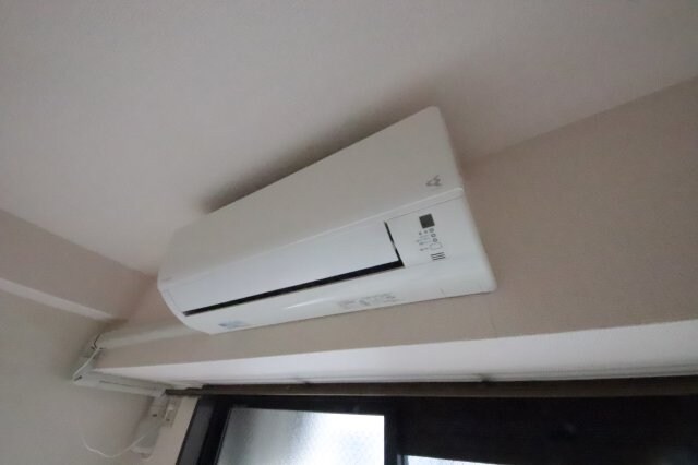 物件内観写真12　(内装は落ち着いています)