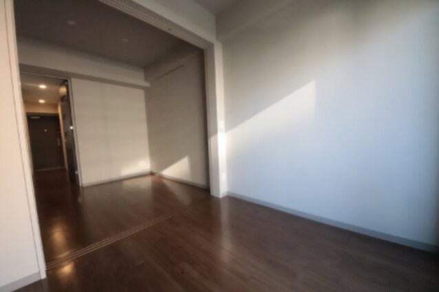 物件内観写真15　(使い勝手のいい寝室です)