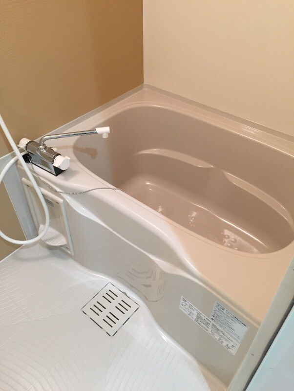 物件内観写真5　(ゆったり過ごせるお風呂です)