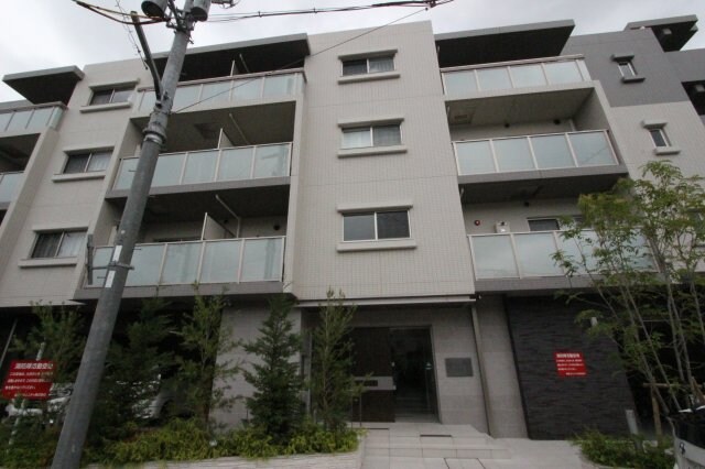 物件外観写真1　(きれいな外観です)