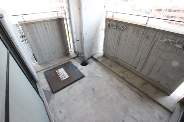 物件内観写真20　(お洗濯にも便利なバルコニー付き)