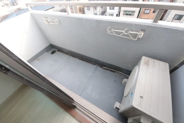 物件内観写真14　(広々としたバルコニーです)