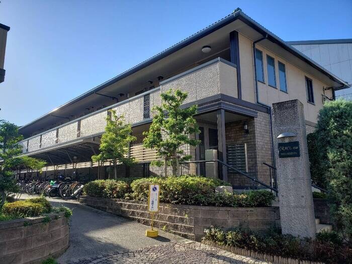 物件外観写真1　(おしゃれな外観です)