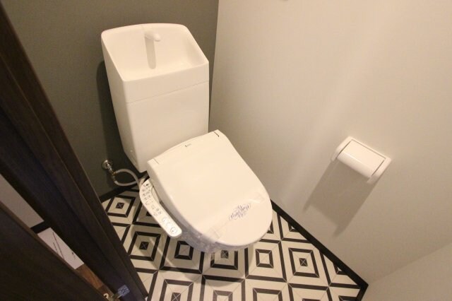 物件内観写真9　(清潔感のあるトイレです)