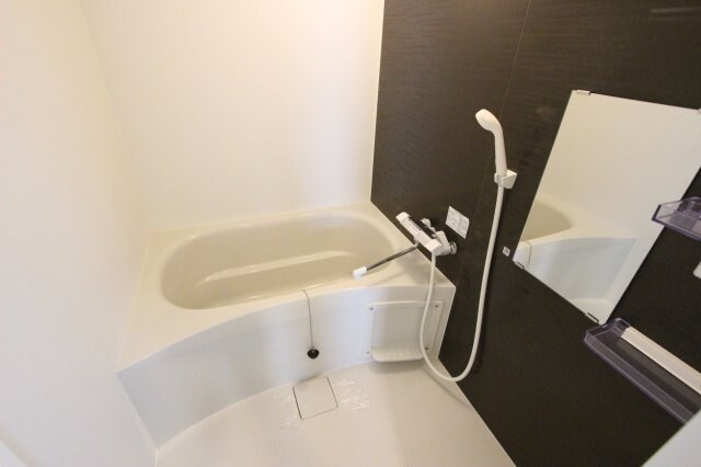 物件内観写真11　(お風呂です)