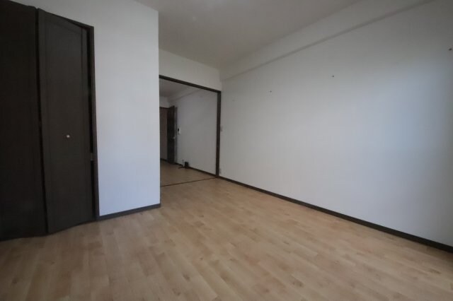 物件内観写真14　(リビングです)